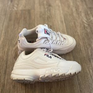 FILA womens size 7 shoes